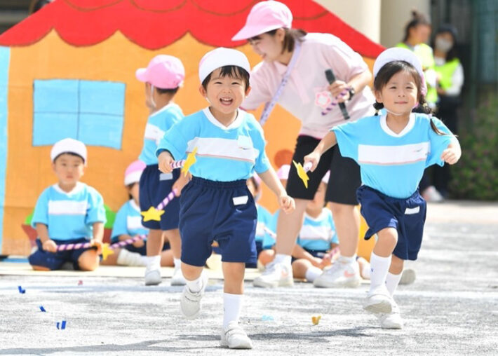 横浜・川崎・近隣の幼稚園 制服図鑑 ｜ビタミンママ