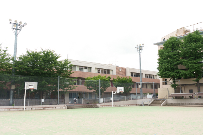 女子美術大学付属高等学校・中学校の校舎