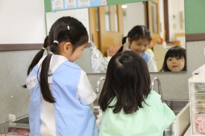 横浜市都筑区にあるエクレス幼稚園は、異年齢保育を行なっています。