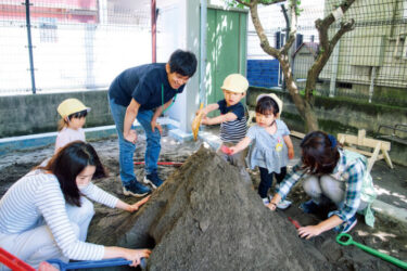 たくさん遊ぶなかで育まれる、確かな自信と豊かな人間力＜冨士見幼稚園 2歳児クラブ＞