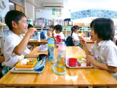 すぎの森幼稚園でのランチの様子