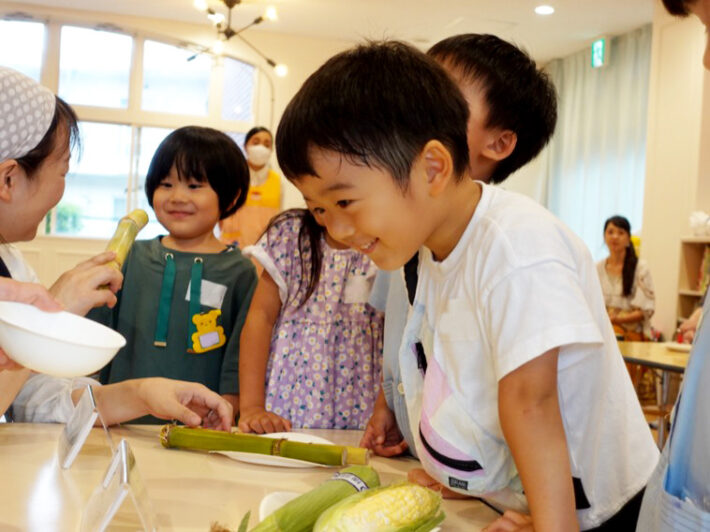 食育キャラバンでお砂糖クイズをする様子