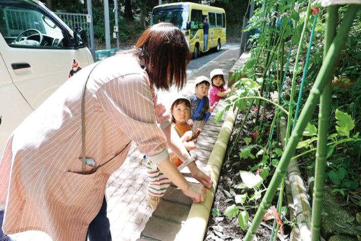 ナザレ幼稚園満3歳児クラスの朝の様子