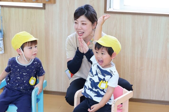 ゆりかご幼稚園満3歳児クラスの朝の様子