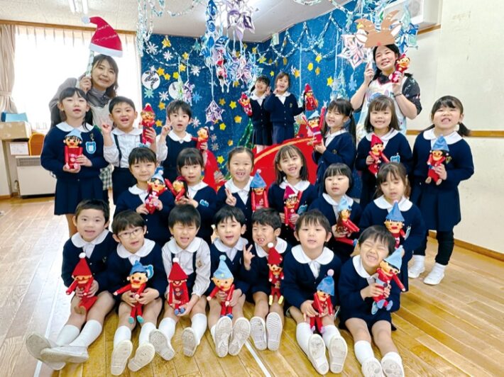 むつみ幼稚園のクリスマス会の様子