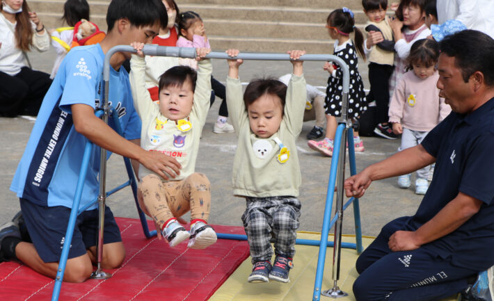 横浜市都筑区にあるすぎの森幼稚園。プレ保育の様子