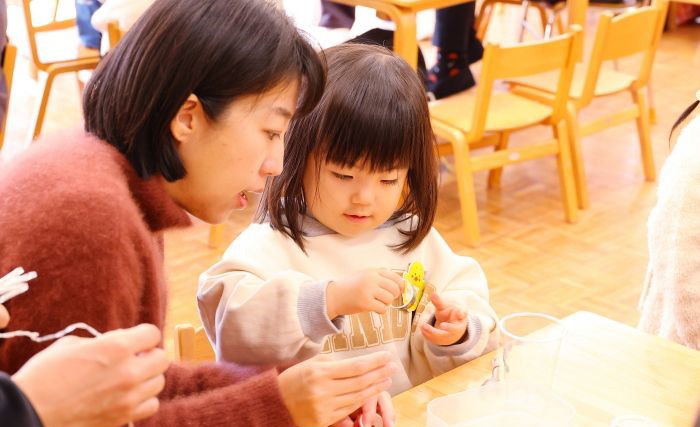 横浜市都筑区にあるすぎの森幼稚園。プレ保育の様子