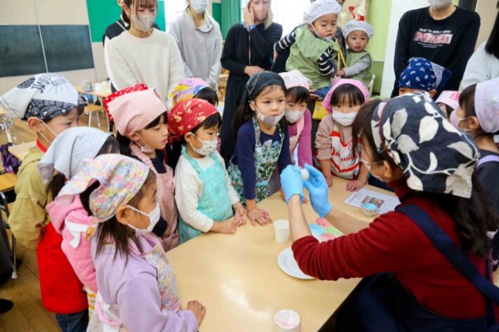 ビタミンママの食育キャラバン「ころころおにぎりレシピ」