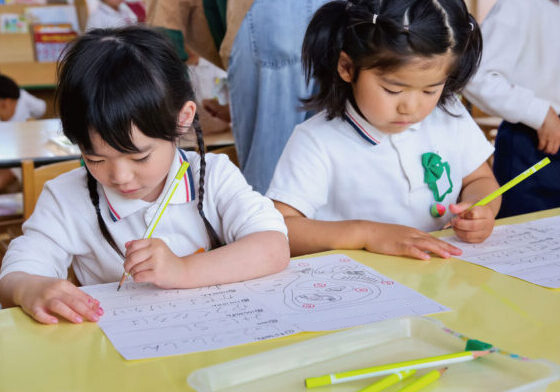 遠足のしおり作り 市ヶ尾幼稚園