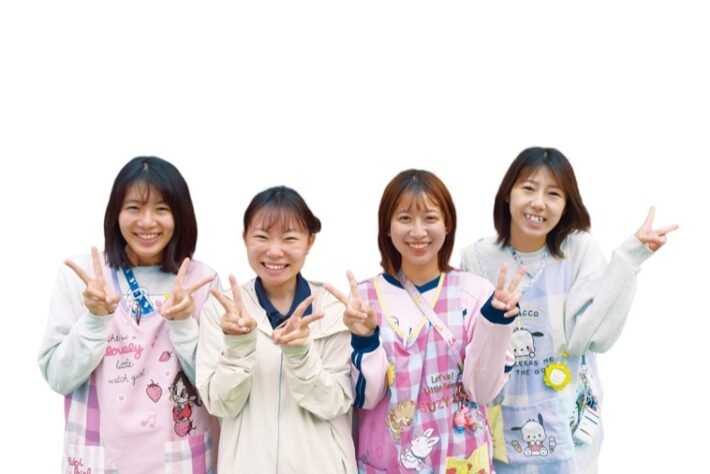 愛和太陽幼稚園の先生たち