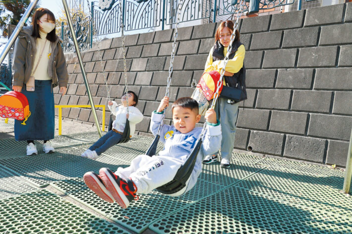 すぎの森幼稚園ひよこくらぶの外遊びタイム