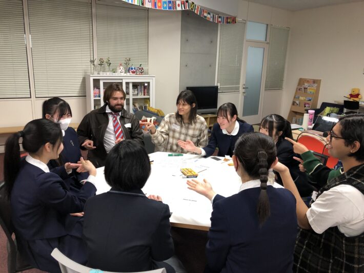 聖園女学院中学校・高等学校の「PA研修」の様子