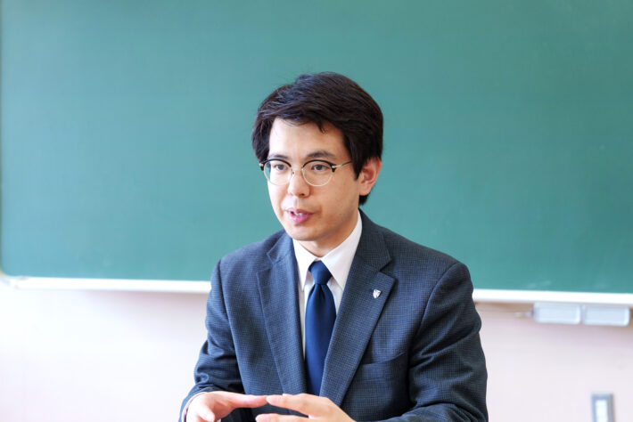 聖ドミニコ学園中学高等学校　探究学習主任　土居嗣和先生
