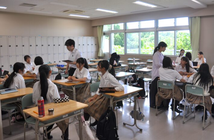 聖ドミニコ学園中学高等学校の教室