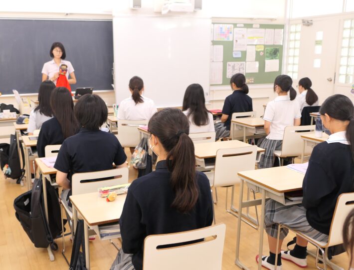 駒沢学園女子中学校・高等学校　正念の時間