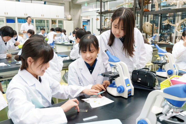 東京都市大学等々力中学校・高等学校