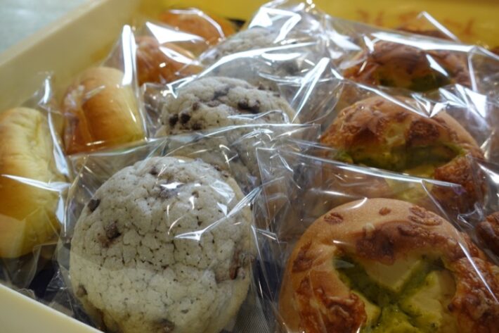 聖園女学園のパン