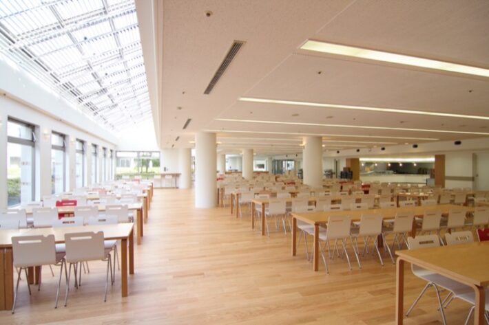 駒澤女子学園中学校の食堂