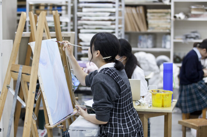 トキワ松学園中学校高等学校 美術デザインゼミの授業の様子