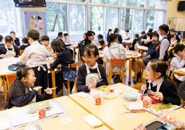 【2026聖ドミニコ学園小学校のクチコミ】みんなのためにできることがいっぱい。独自の授業も自慢