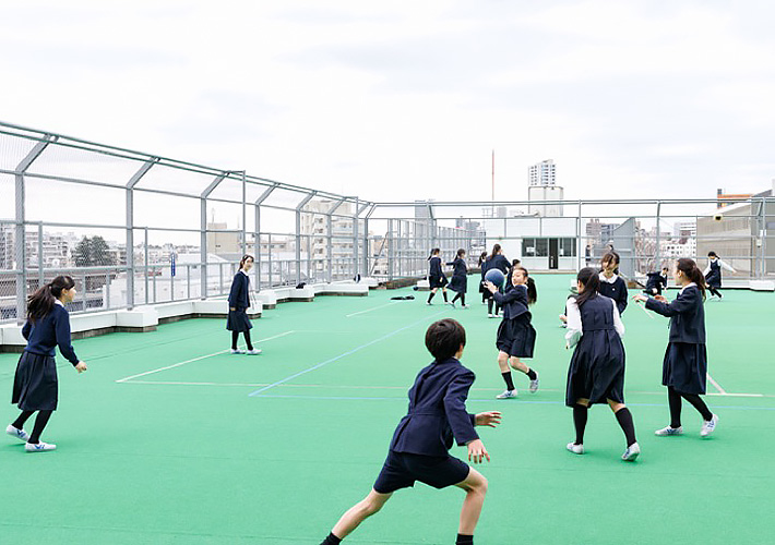 昭和女子大学附属昭和小学校の屋上