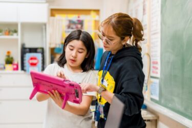 【LCA国際小学校】“小さな地球”で学ぶ！日本人としてのアイデンティティと本物の英語力を育むグローバル教育