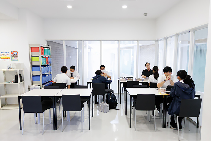 青稜中学校・高等学校